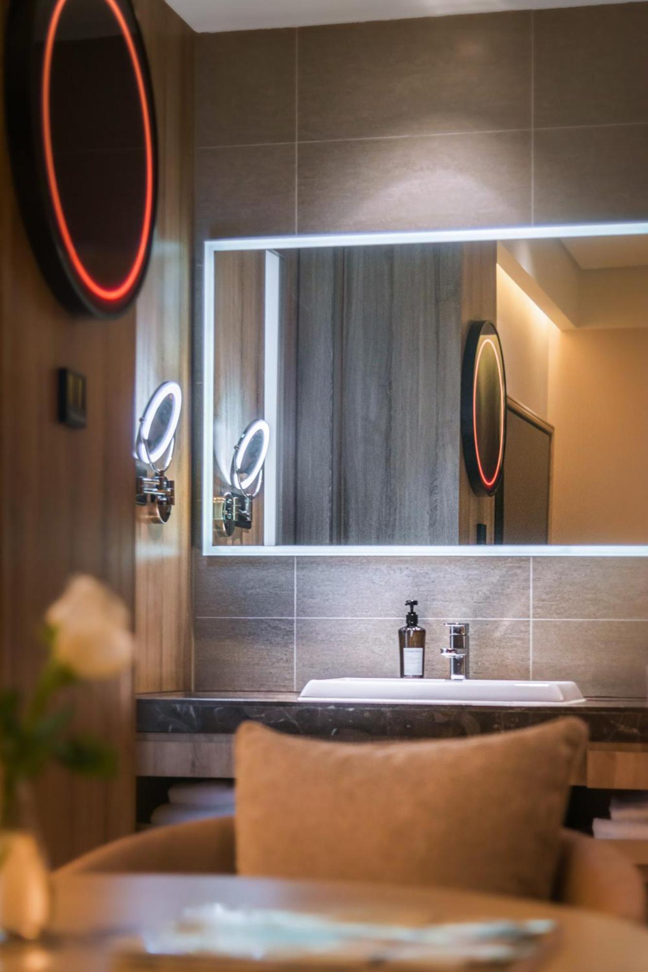 Hotel Hongqiao Hub Minbei Road Orange Crystal 4*